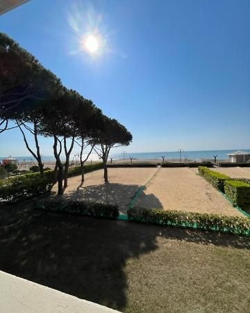 Appartamento Frontemare Da Michi E2 Lido di Jesolo Kültér fotó
